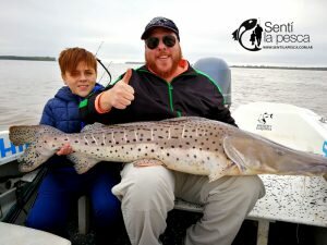180723 PESCA EN FLIA EN ESQUINA11